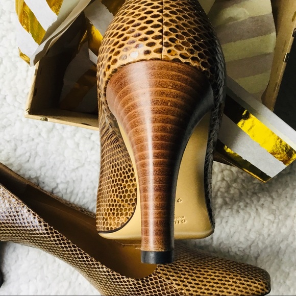 Gucci Snakeskin Pumps